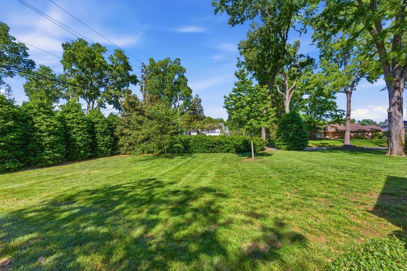 200 Brookfield Ave, Nashville, TN 37205