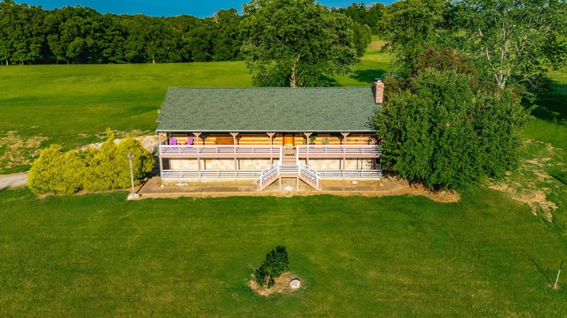 825 Harsh Ln, Castalian Springs, TN 37031