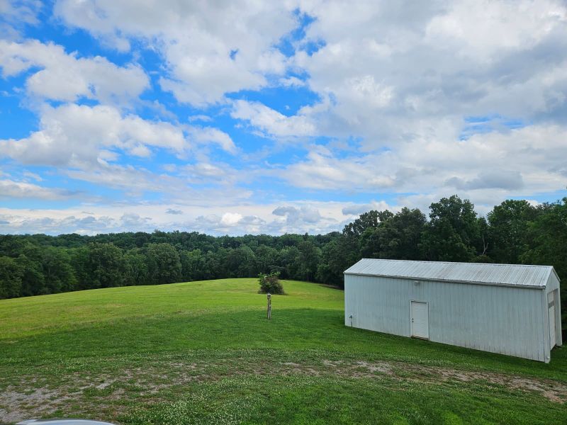 6931 Herbert Shannon Rd, Springfield, TN 37172