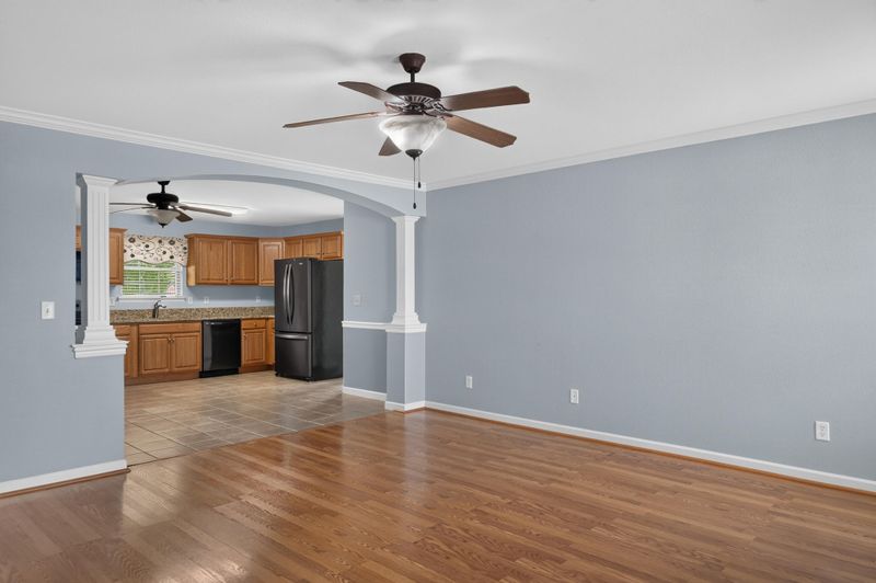 401 Cedar Creek Dr, Rossville, GA 30741