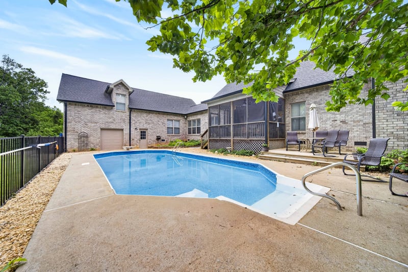 130 Tison Ln, Cottontown, TN 37048