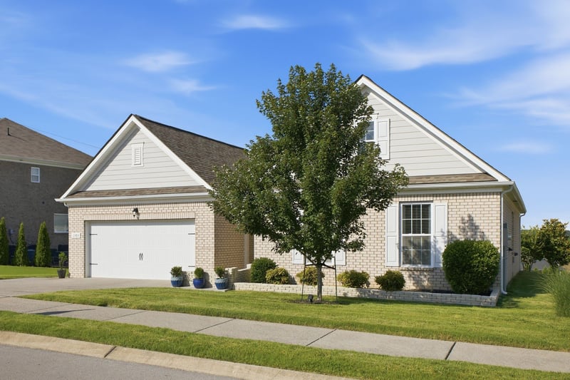 1303 Sylvan Park Dr, Spring Hill, TN 37174