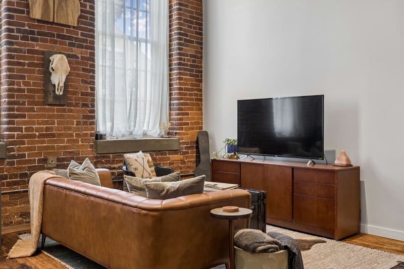 1350 Rosa L Parks Blvd #335, Nashville, TN 37208