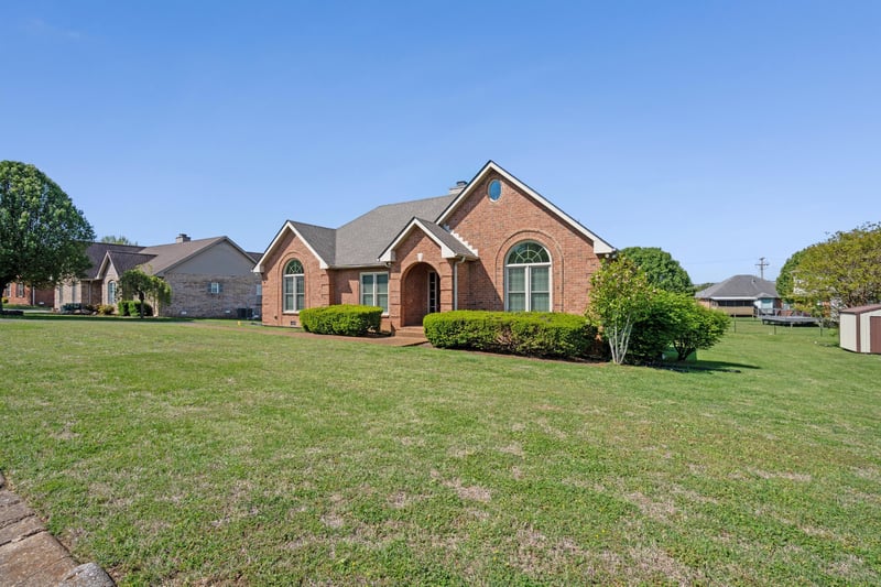1118 Jessica Dr, Lebanon, TN 37087