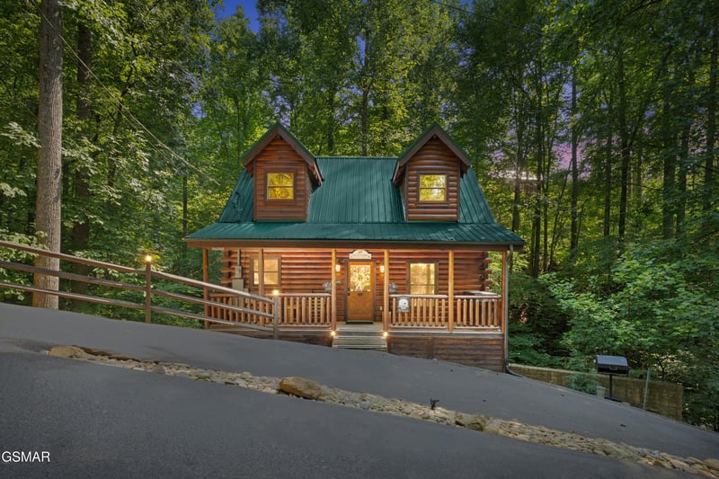 1314 Indian Ct, Sevierville, TN 37876