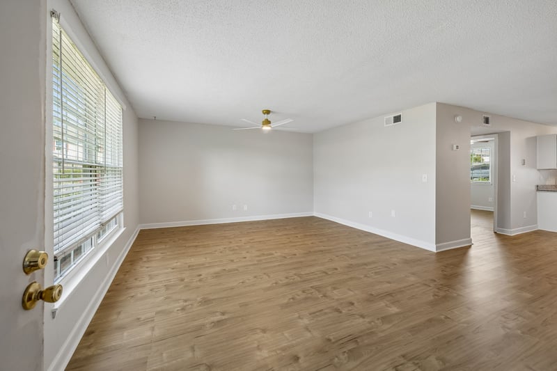 1301 Neelys Bend Rd #21, Madison, TN 37115