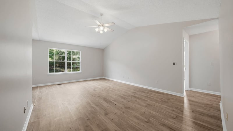 186 Rodeo Dr, Rock Spring, GA 30739