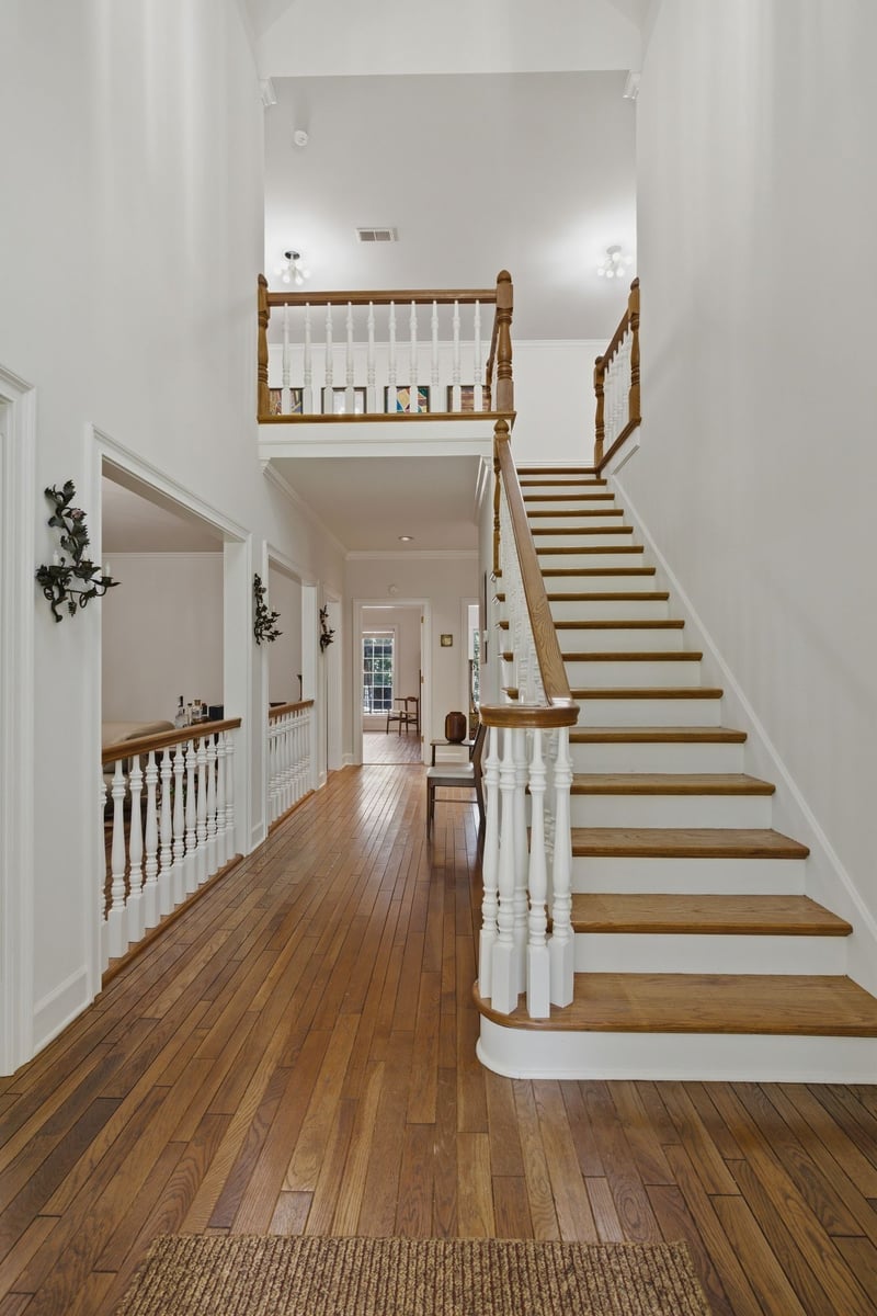 1122 Longview Dr, Hendersonville, TN 37075