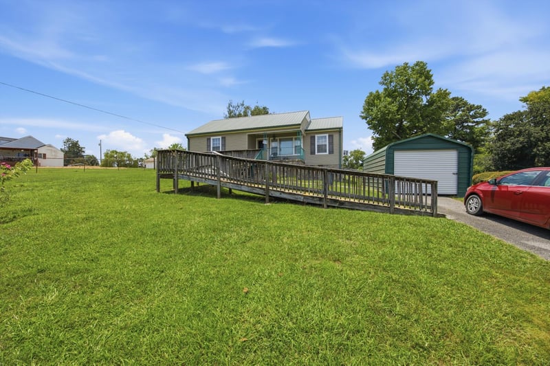 921 Garden St, Rossville, GA 30741