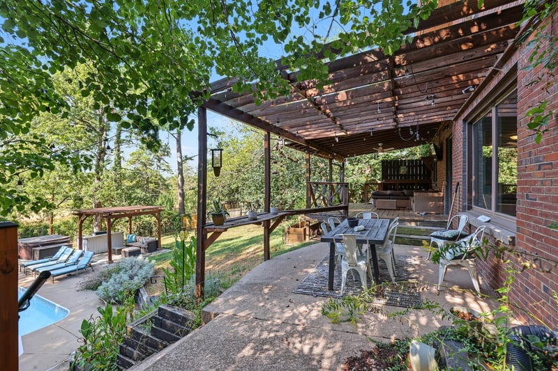2101 June Dr, Nashville, TN 37214
