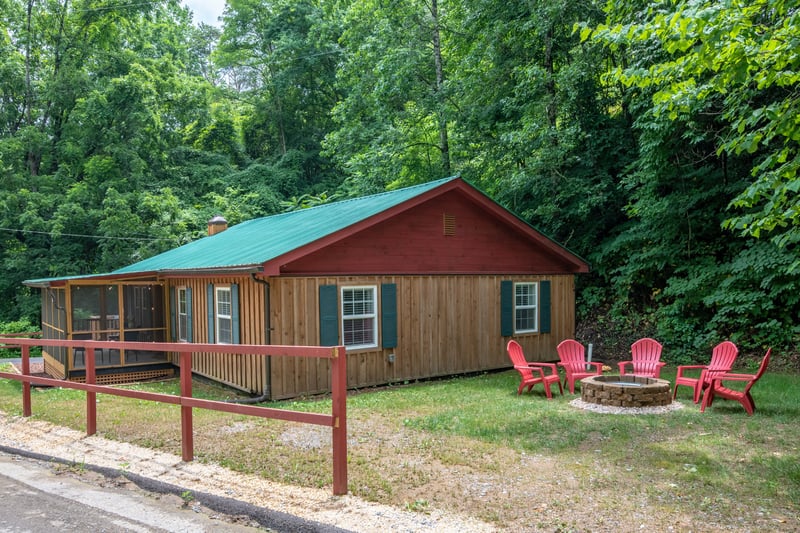 2604 Mccarter Ln, Sevierville, TN 37876