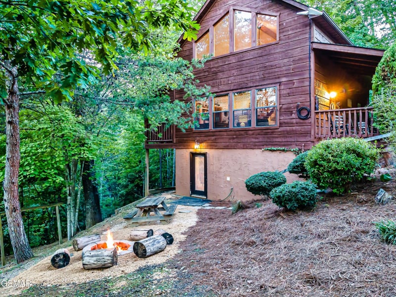 2306 Wooddale Way, Sevierville, TN 37876