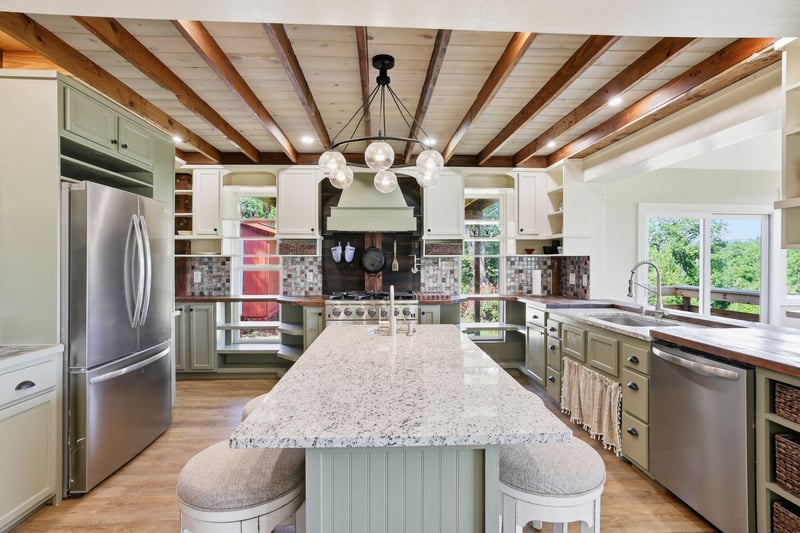 421 Dogwood Ln, Rising Fawn, GA 30738