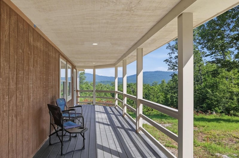 421 Dogwood Ln, Rising Fawn, GA 30738