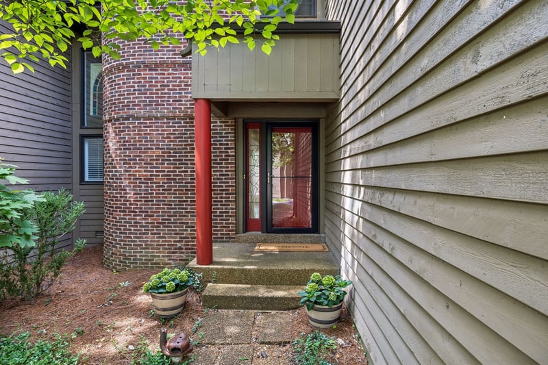 766 Harpeth Trace Dr, Nashville, TN 37221