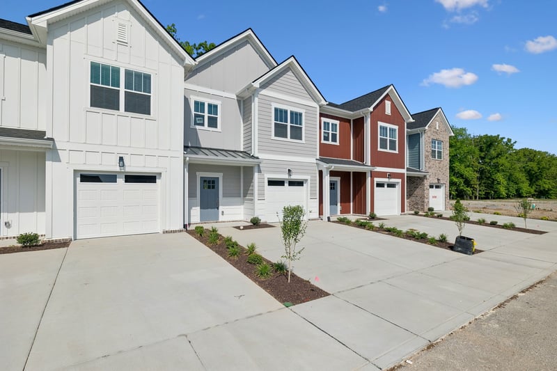 351 Carver Connection, Lebanon, TN 37087