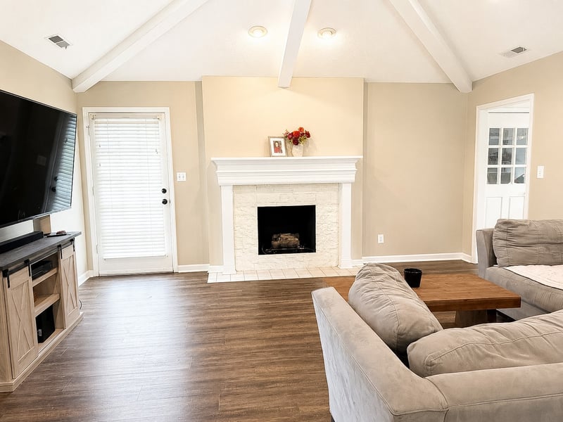133 Oak Hill Dr E, Florence, AL 35633