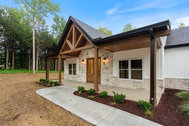 903 Furnace Hollow Rd, Dickson, TN 37055