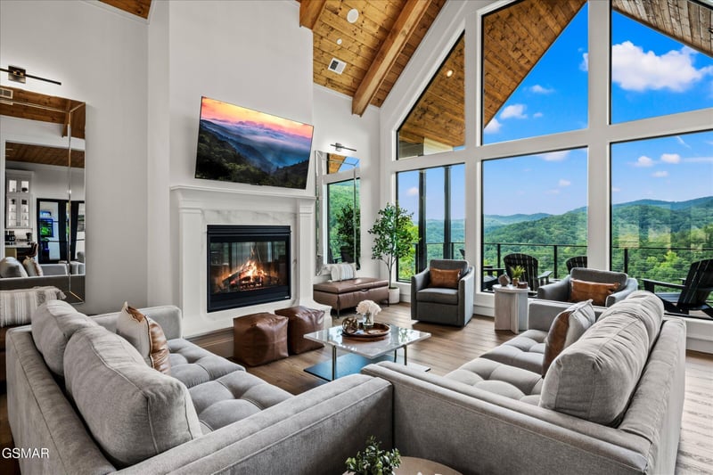 3104 Smoky Bluff Trl, Sevierville, TN 37862