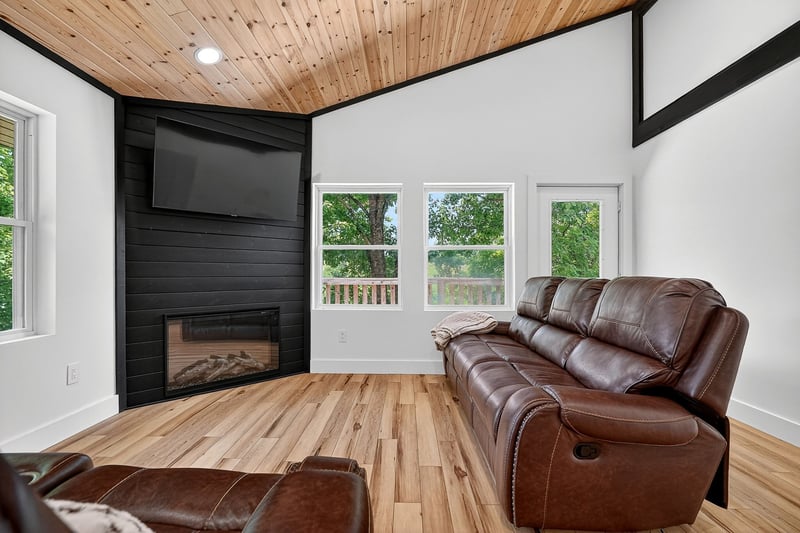 99 Judkins Ln, Hickman, TN 38567
