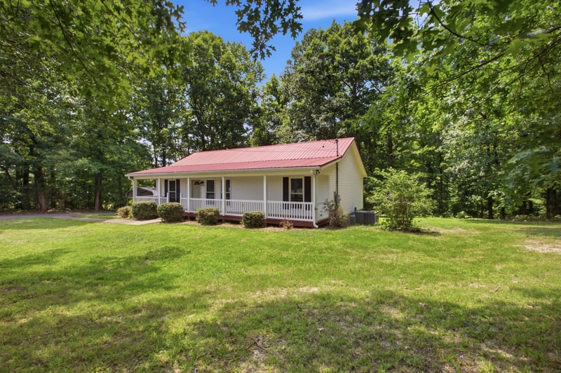 1466 W Grab Creek Rd, Dickson, TN 37055