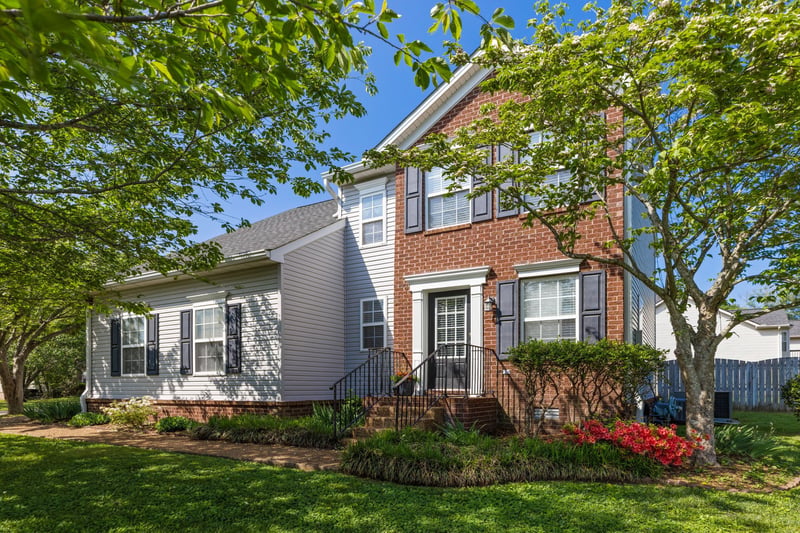 2290 Hayward Ln, Spring Hill, TN 37174