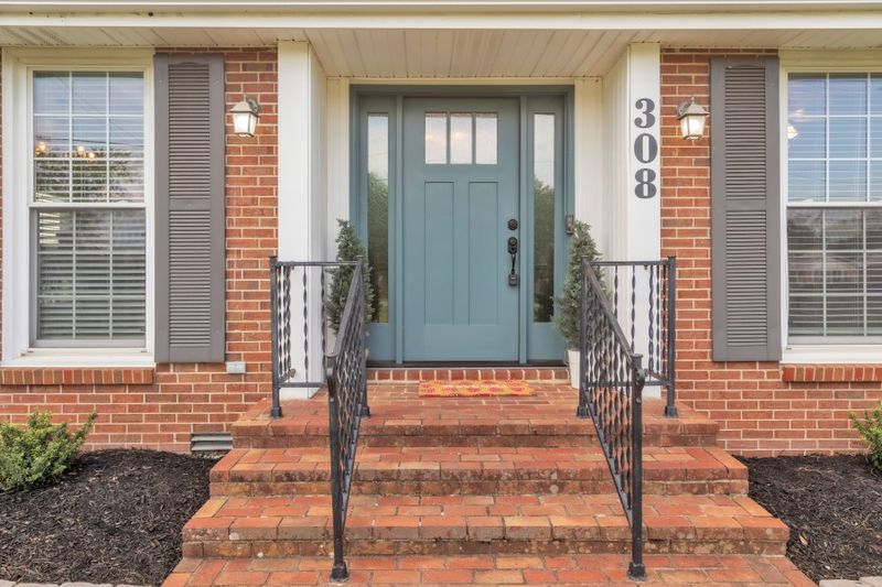 308 Westhill Dr, Lebanon, TN 37087