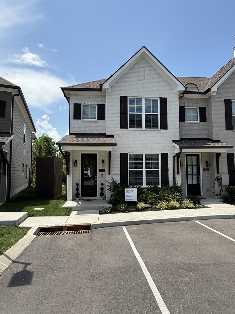 730 Old Hickory Blvd #213, Nashville, TN 37209