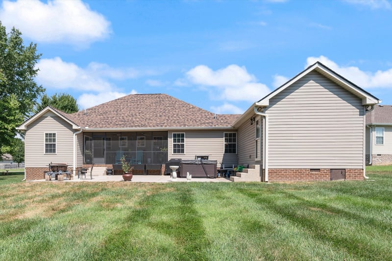 130 Beaver Creek Dr, Portland, TN 37148