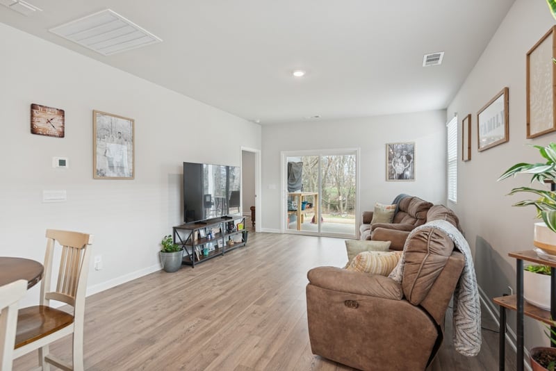 7258 Lang Ave, White House, TN 37188