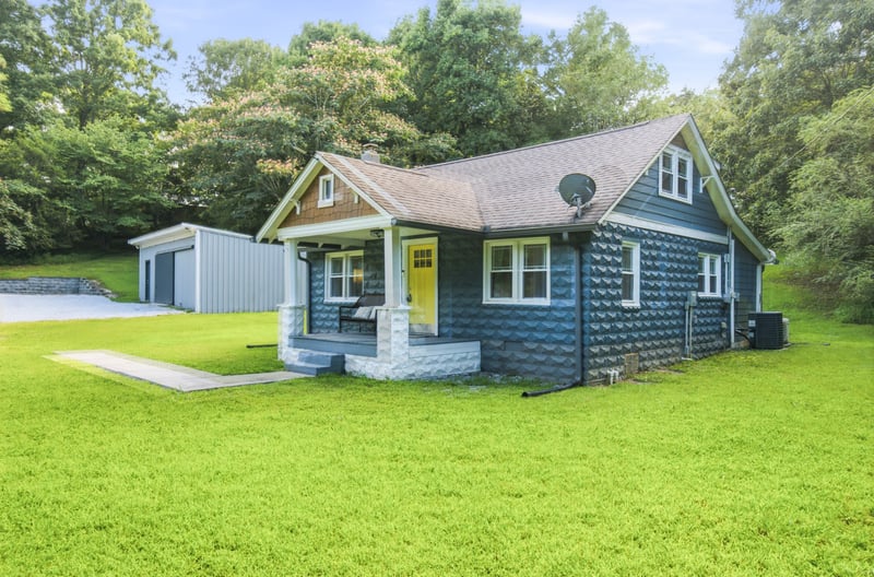 1199 Hillcrest Rd, Dickson, TN 37055