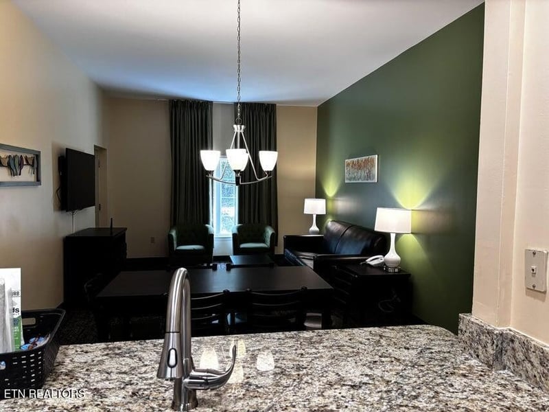 225 Collier Dr #1119, Sevierville, TN 37862