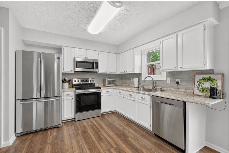 430 Walton Ferry Rd #802, Hendersonville, TN 37075