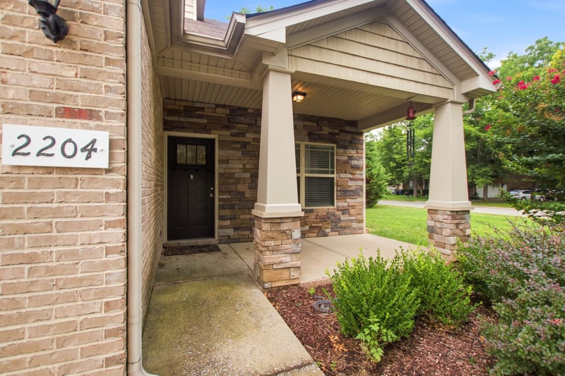 2204 Burnside Dr, Murfreesboro, TN 37128