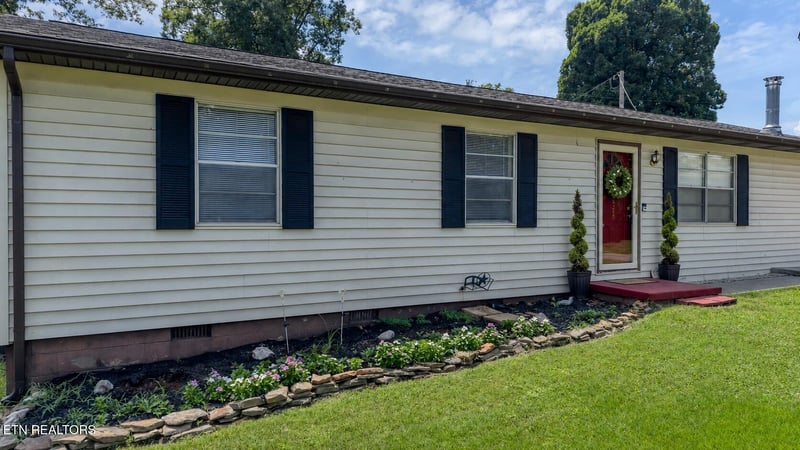 408 Ocoee Dr, Maryville, TN 37801