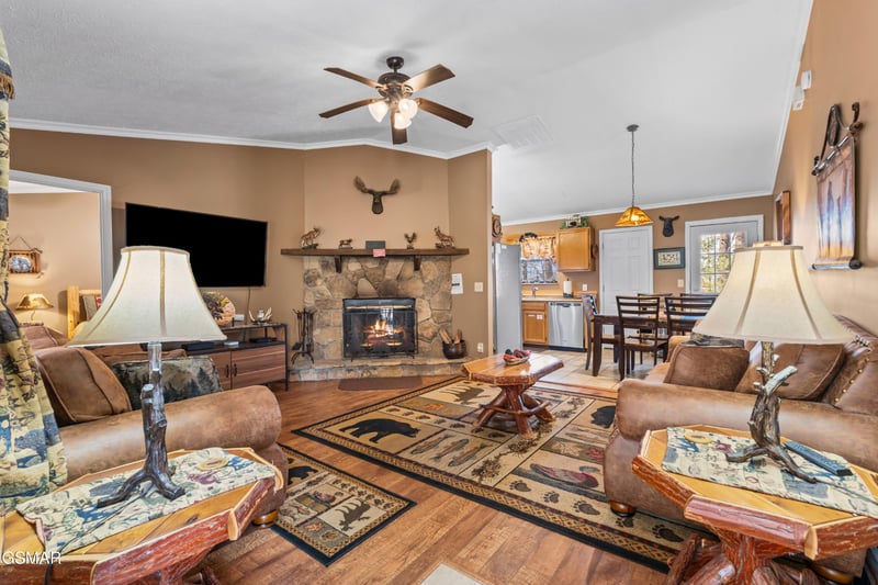 3226 Priscilla Heights Ln, Sevierville, TN 37862