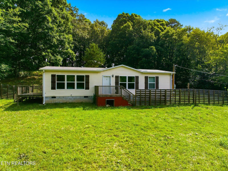 17735 Vonore Rd, Loudon, TN 37774