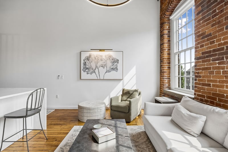 1350 Rosa L Parks Blvd #428, Nashville, TN 37208