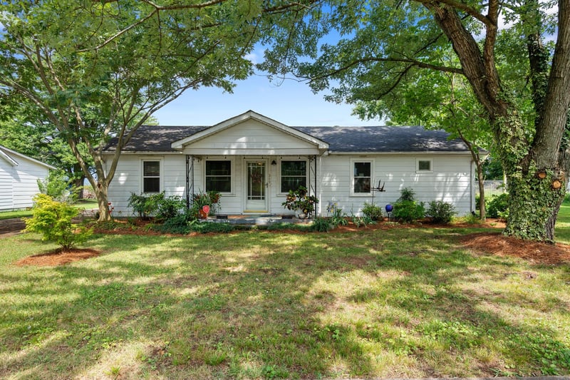 345 Portland Blvd, Portland, TN 37148