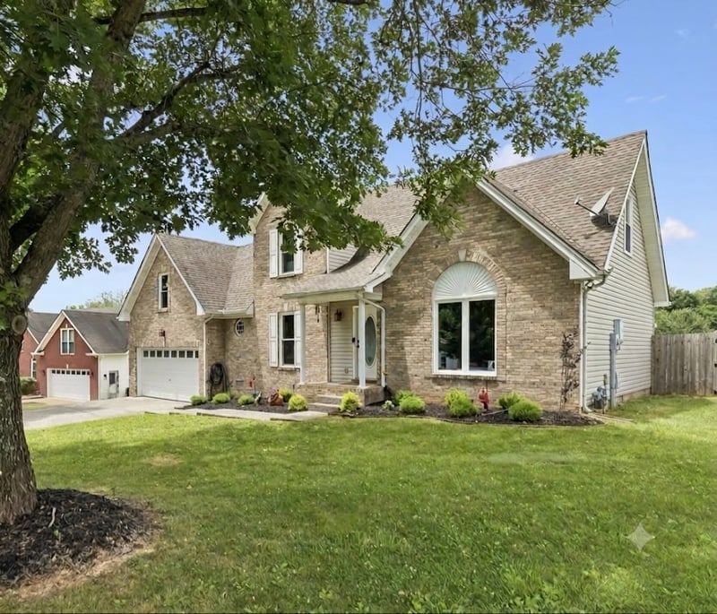 2055 Bon Dr, Greenbrier, TN 37073