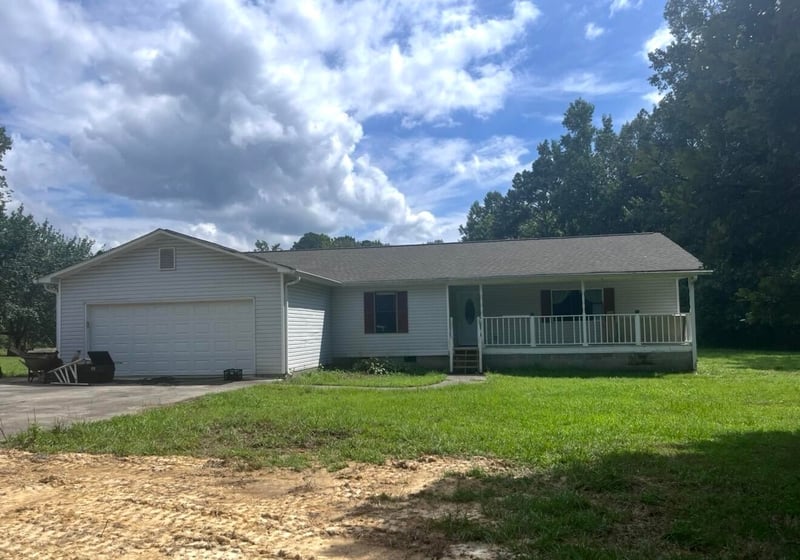 245 N Airport Cir NW, Resaca, GA 30735