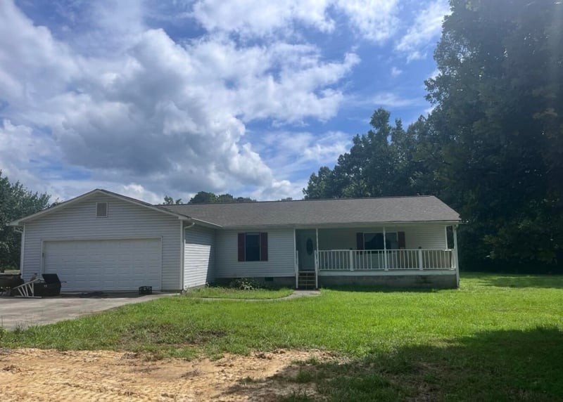 245 N Airport Cir NW, Resaca, GA 30735