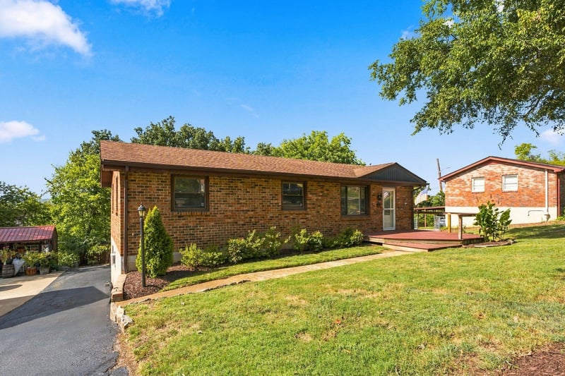 6523 Cougar Dr, Nashville, TN 37209