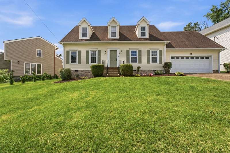 2601 Somerset Dr, Nashville, TN 37217