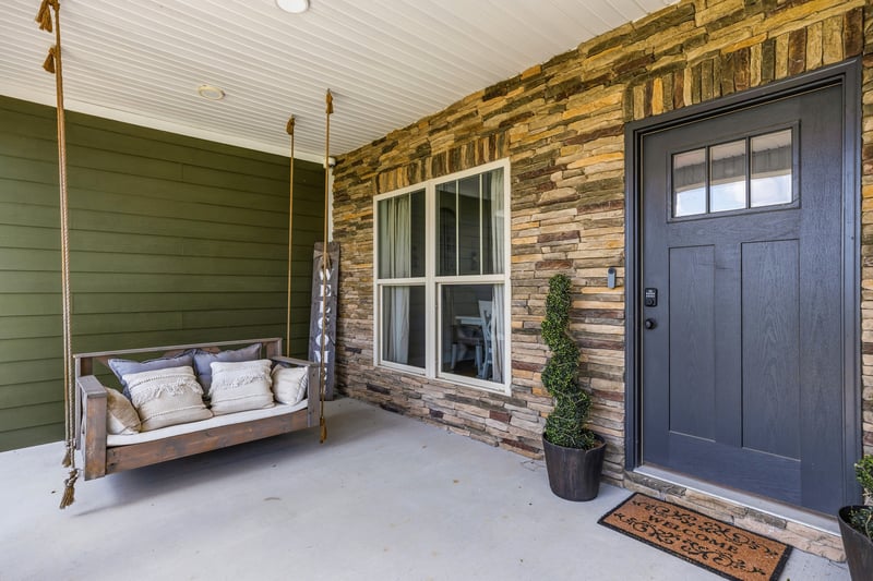 529 Clearview Rd, Cottontown, TN 37048