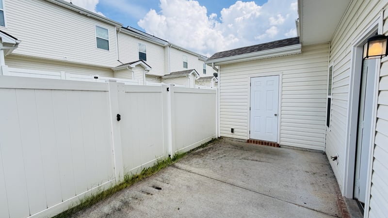 812 Staten Dr, Murfreesboro, TN 37128
