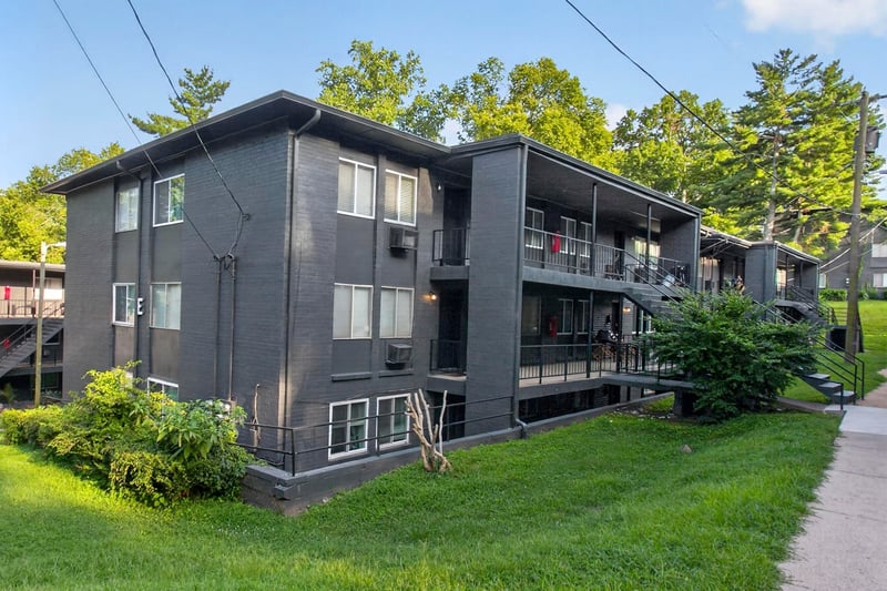 550 Harding Pl #E107, Nashville, TN 37211