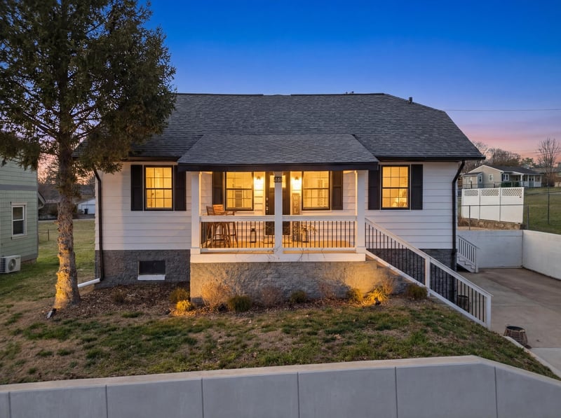 1804 Riverside Rd, Old Hickory, TN 37138