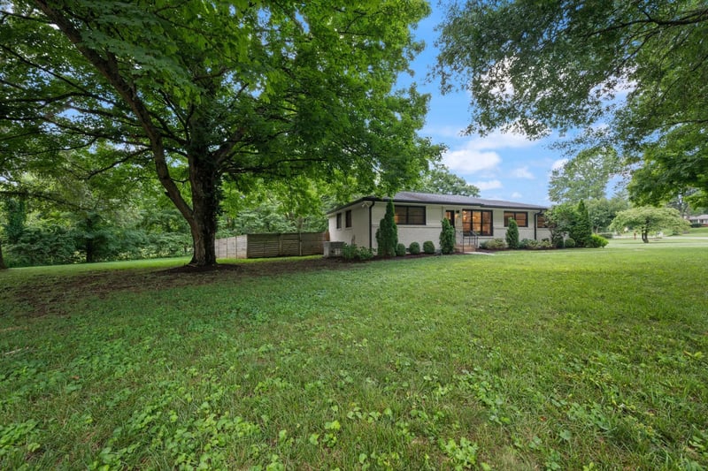 355 Barrywood Dr, Nashville, TN 37211