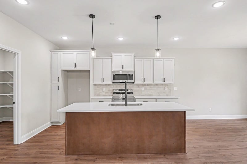 1417 Rooster Ridge Rd, Pleasant View, TN 37146